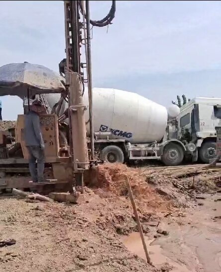 歙县岩石井施工